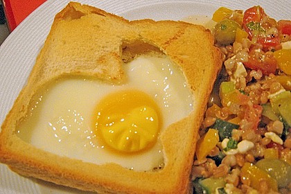 Eier im Toastbrot mit Rosmarin - Butter 46