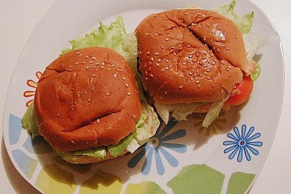 Tomaten-Auberginen-Avocado-Burger 71