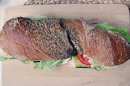 Tomaten-Auberginen-Avocado-Burger 49