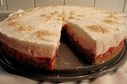 Pi&ntilde;a Colada-Kirsch Torte 1