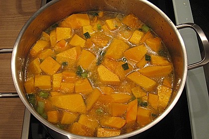 K&uuml;rbissuppe