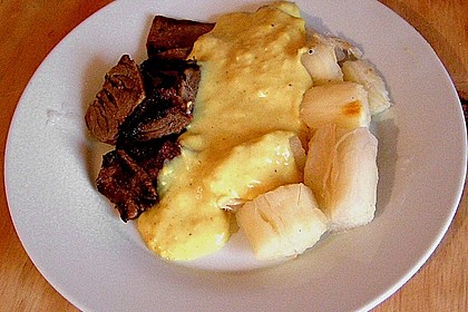 Rinderzunge in Senfso&szlig;e