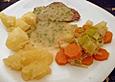 Tafelspitz mit Meerrettichsauce und Apfelkren