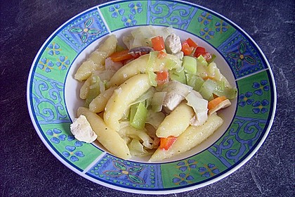 Schupfnudelpfanne mit Gem&uuml;se und H&auml;hnchen 1