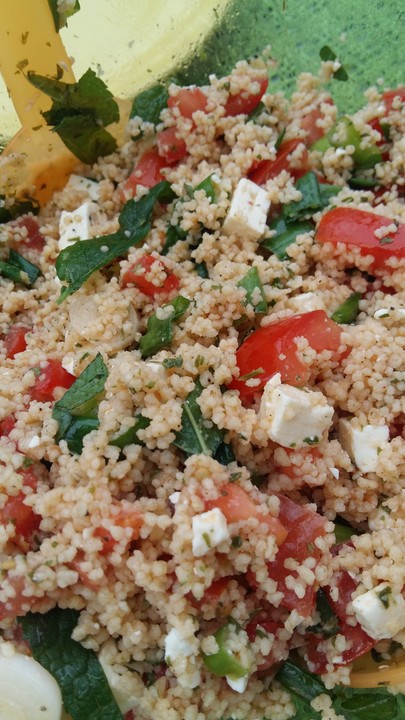 Couscous Salat Mit Grünem Spargel Tomaten Und Feta — Rezepte Suchen