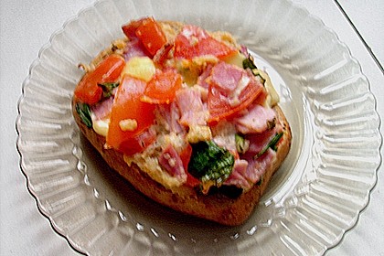 Gef&uuml;lltes Schinken - K&auml;se - Br&ouml;tchen