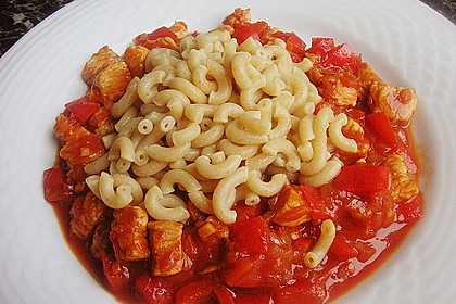 Nudeln mit scharfer Puten - Paprika - Sauce 1