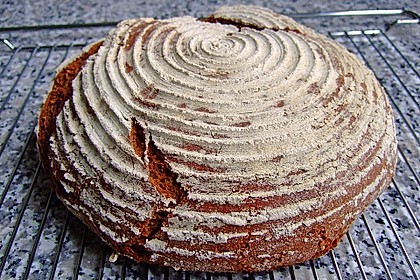 Tiroler Schwarzbrot 12
