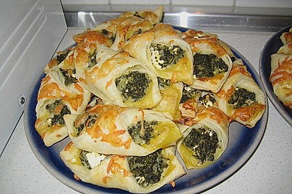 Bl&auml;tterteig - Dreicke mit Spinat und Feta 10