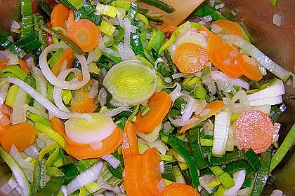 Afrikanische Erdnuss - Lauch - Suppe 1