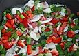 Nudeln mit Fr&uuml;hlingszwiebeln, Paprika und Katenschinken