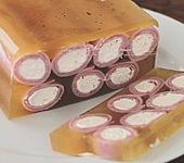 Fleischk&auml;se - Meerrettichr&ouml;llchen in Aspik (Bild)