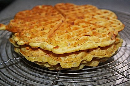 Pikante Schinkenwaffeln 11