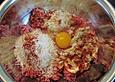 Frikadellen zu R&ouml;stzwiebel - Kartoffelp&uuml;ree