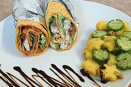 Chicken Wrap mit Gemüse, Guacamole und Crème fraîche 2