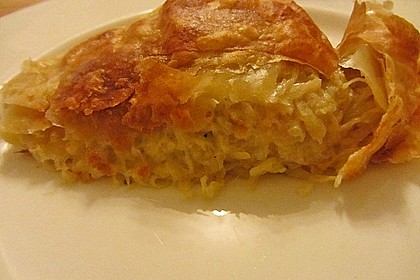 Sauerkrautstrudel