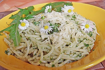 Penne Rigate - Pfanne mit Wildkr&auml;utern 1