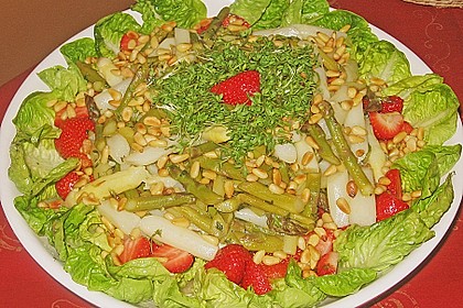 Marinierter Spargel - Erdbeer - Salat 15