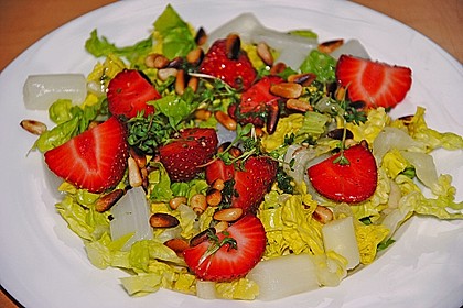 Marinierter Spargel - Erdbeer - Salat 10