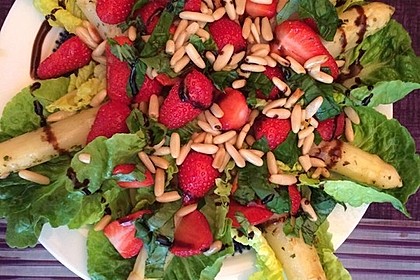 Marinierter Spargel - Erdbeer - Salat 17