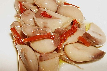 Pikant eingelegter Knoblauch 2