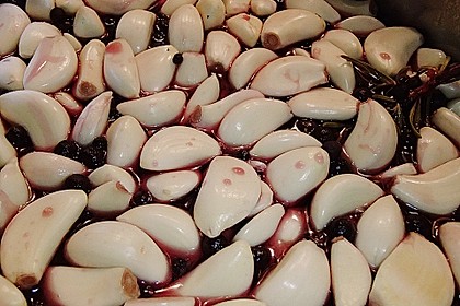 Pikant eingelegter Knoblauch 4