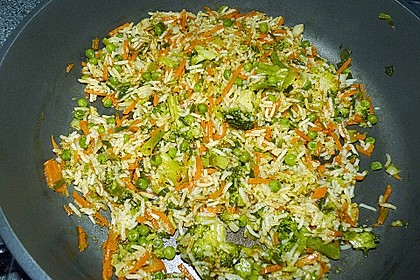 Indischer Gemüsereis mit Mandarinen 3