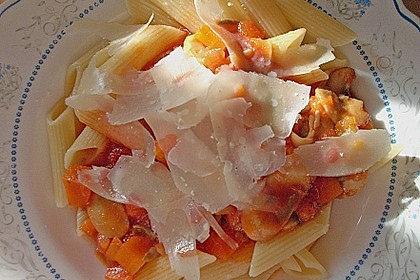 Penne mit Gem&uuml;sebolognese