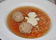 Klare Wildsuppe mit Fleischkl&ouml;&szlig;chen