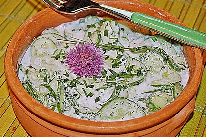 Gurkensalat mit Fr&uuml;hlingszwiebel 2