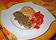 Kr&auml;uterschnitzel mit Speckkartoffelp&uuml;ree und Tomatensalat