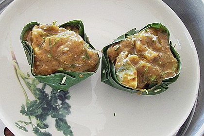 Ged&auml;mpftes Fischcurry im Bananenblatt 1