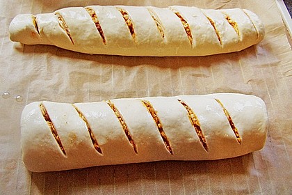 Gr&uuml;nes und rotes Pestobrot 7