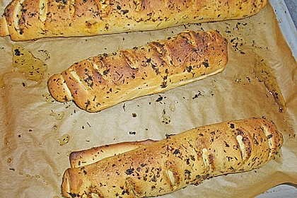 Gr&uuml;nes und rotes Pestobrot 9