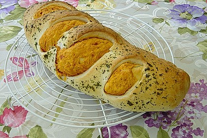 Gr&uuml;nes und rotes Pestobrot 41