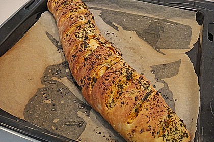 Gr&uuml;nes und rotes Pestobrot 73