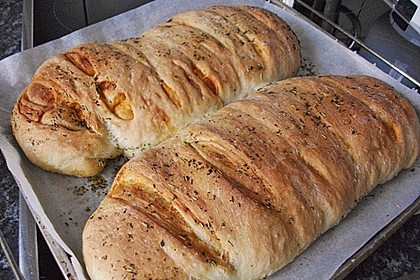Gr&uuml;nes und rotes Pestobrot 76