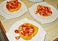 Tomatensalat in Paprikak&ouml;rbchen