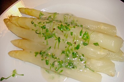 Spargel mit kalorienarmer Sauce 1