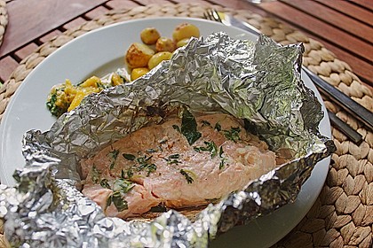 Lachs in Zitronen - Knoblauch - Öl 11