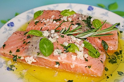 Lachs in Zitronen - Knoblauch - Öl 4