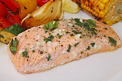 Lachs in Zitronen - Knoblauch - Öl 3