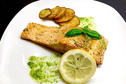 Lachs in Zitronen - Knoblauch - Öl
