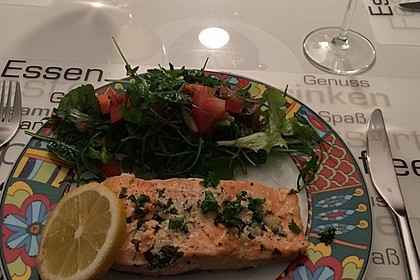 Lachs in Zitronen - Knoblauch - Öl 16