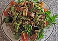 Gemischter gr&uuml;ner Salat mit angebratenem gr&uuml;nen Spargel
