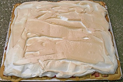 Rhabarberkuchen unter Wolken 3