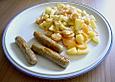 M&ouml;hrenpfanne mit Rostbratw&uuml;rstchen