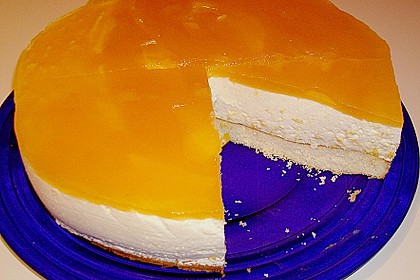 Quark - Sahne - Torte mit Himbeeren 6