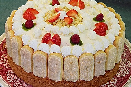 Quark - Sahne - Torte mit Himbeeren 21