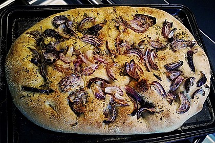 Schiacciata mit roten Zwiebeln 8
